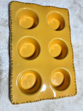 208PARK six-cavity bakeware mold Yellow Bakeware Mold